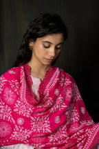 Vibrant Magenta Georgette Dupatta with Intricate Scalloped Hand-Embroidery