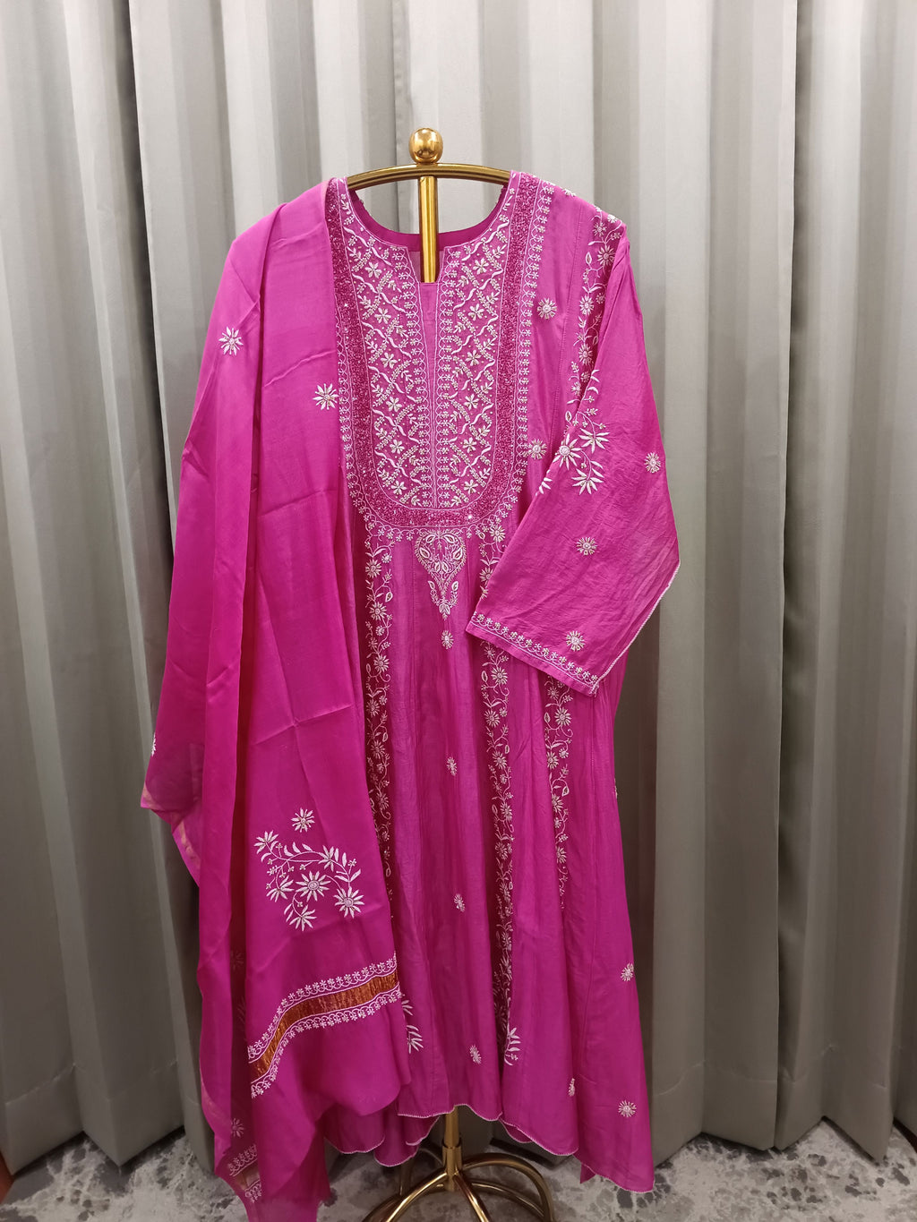 FUSHSIAE MUL CHANDERI CHIKANKARI ANARKALI SET