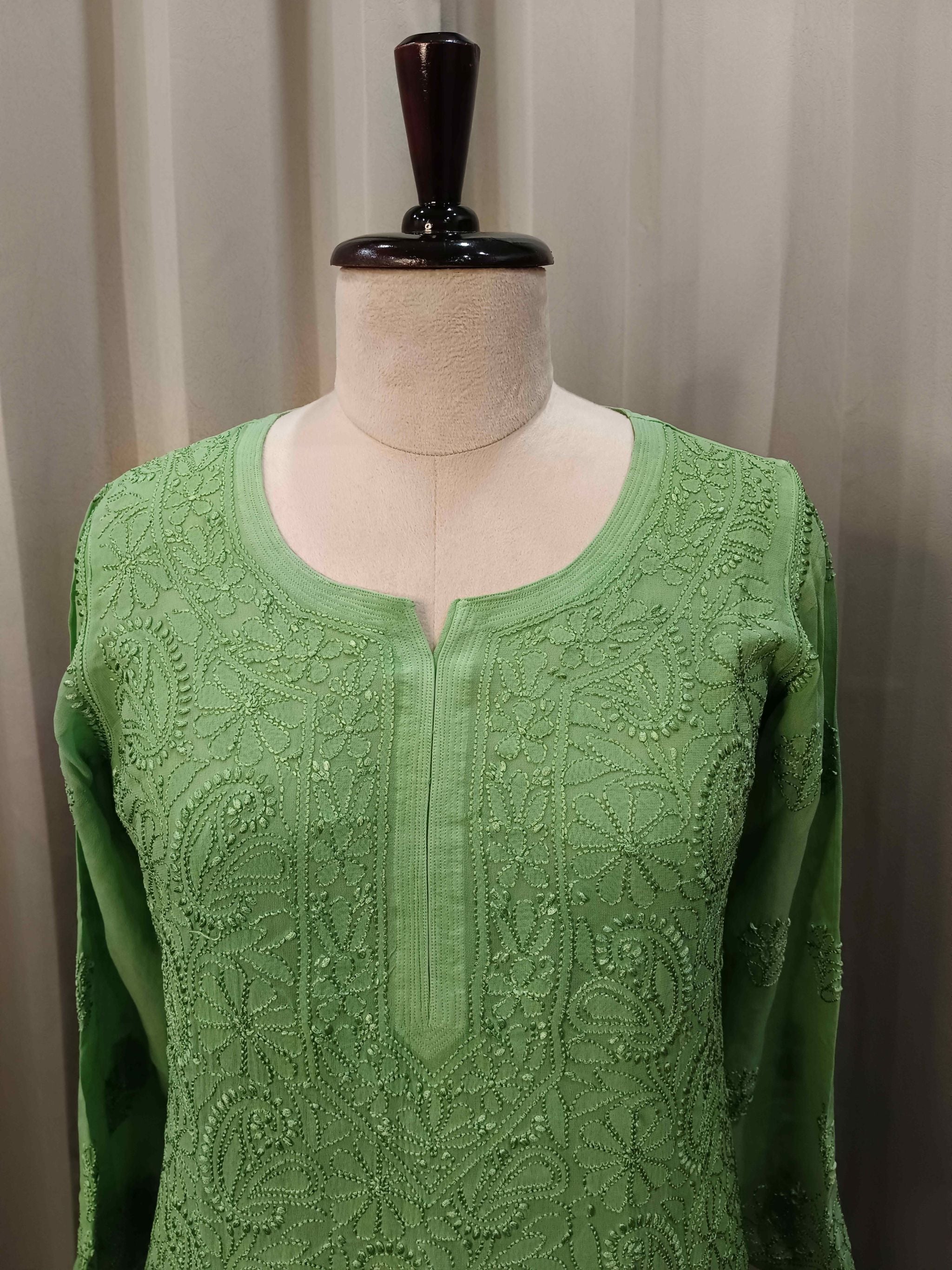 GREEN VISCOSE CHIKANKARI STRAIGHT KURTA SET SET