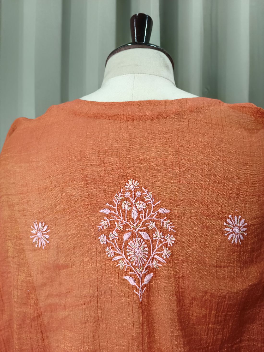 HONEYED AMBER TISSUE CHIKANKARI KURTA SET