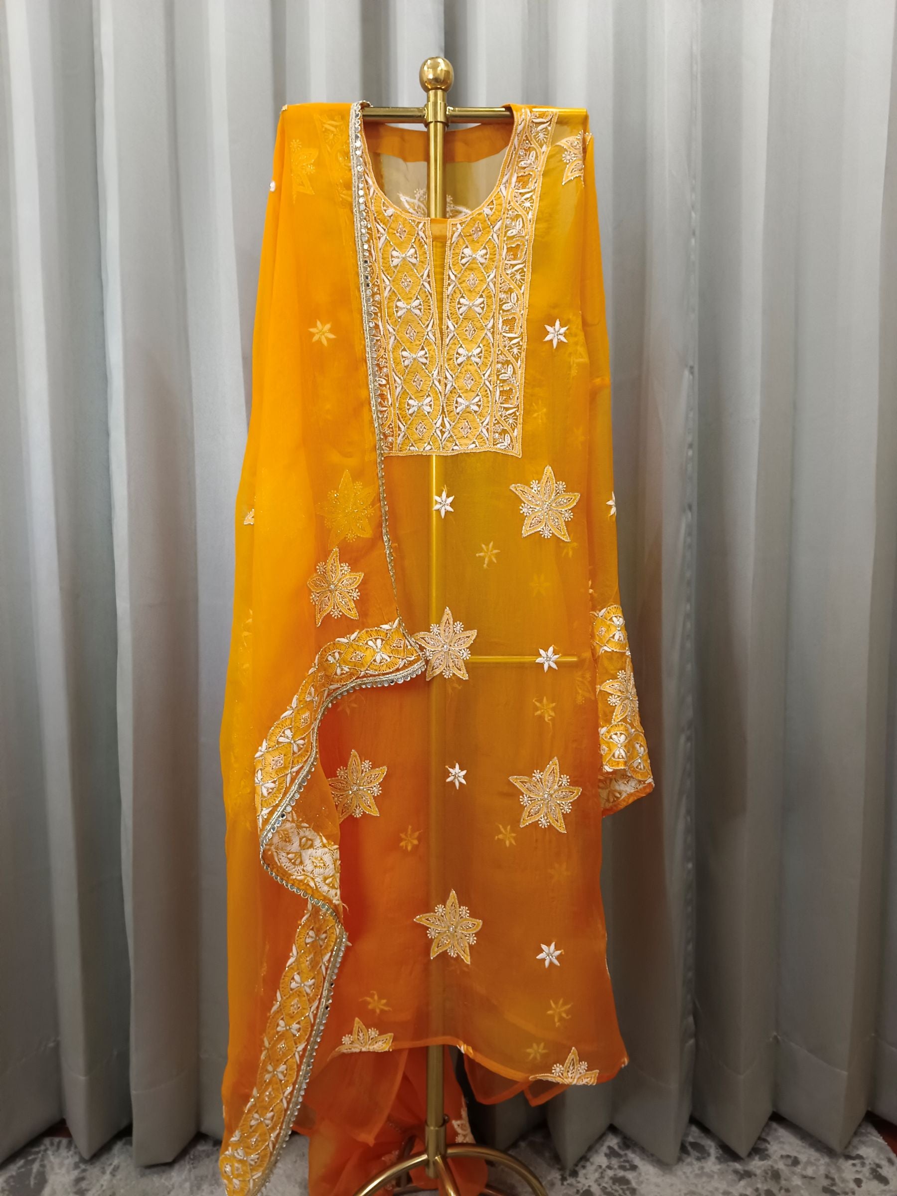 MANDARIN ORGANZA CHIKANKARI KURTA SET