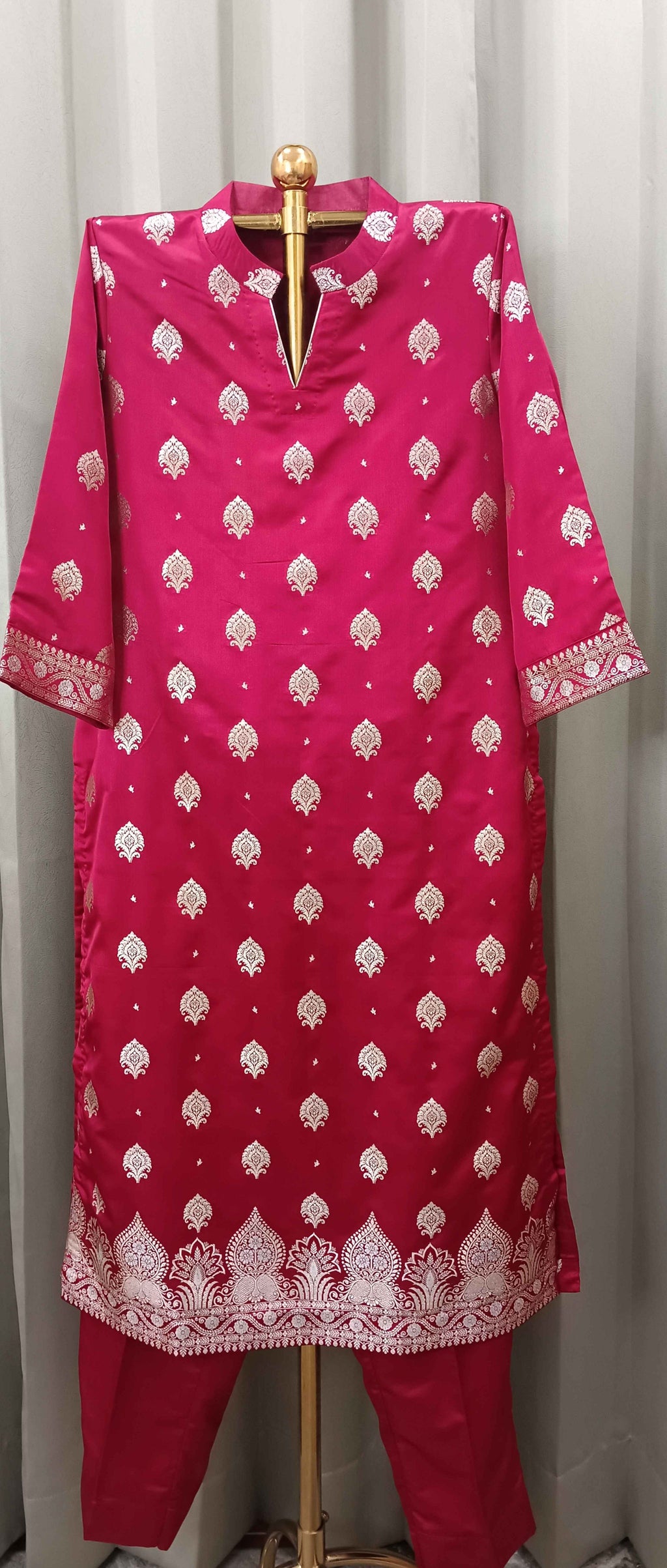 CRIMSON  BANARSI SILK KURTA SET