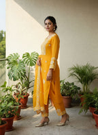 MANDARIN ORGANZA CHIKANKARI KURTA SET